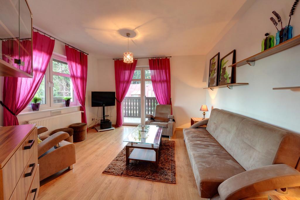 Apartamenty Sun Seasons 24 - Rezydencja Parkowa ชกลาร์สกา ปอเรมบา ห้อง รูปภาพ