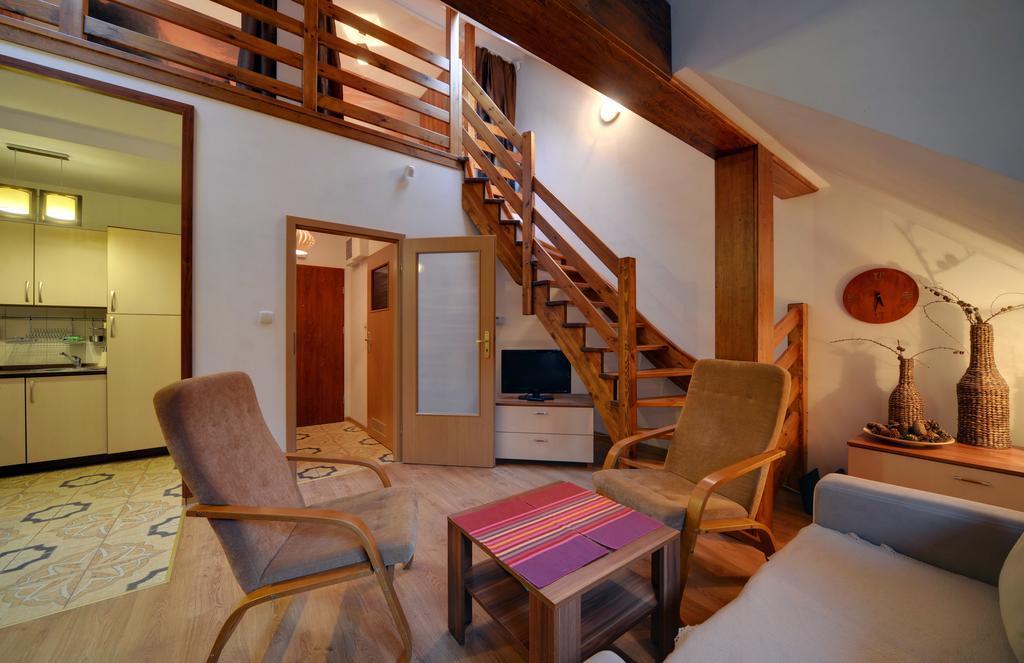 Apartamenty Sun Seasons 24 - Rezydencja Parkowa ชกลาร์สกา ปอเรมบา ภายนอก รูปภาพ