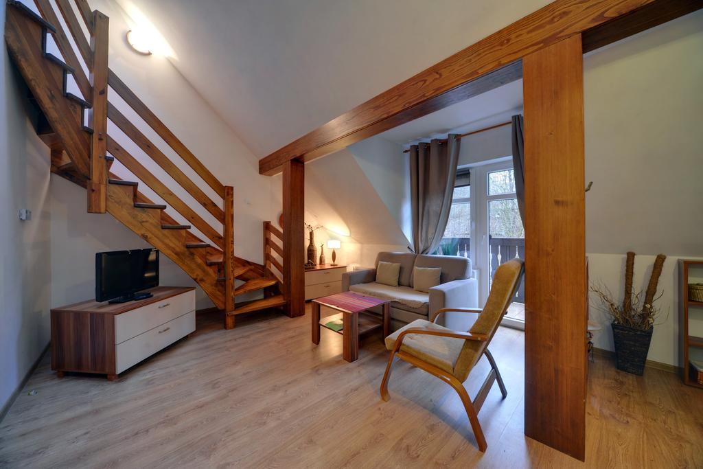 Apartamenty Sun Seasons 24 - Rezydencja Parkowa ชกลาร์สกา ปอเรมบา ภายนอก รูปภาพ